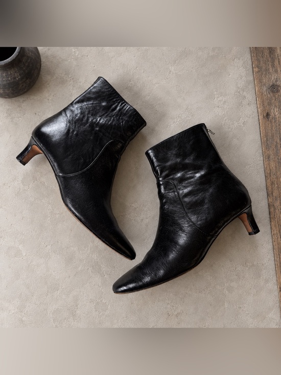 Madewell Shoes - Madewell The Dimes Black Leather Kitten Heel Boots 7